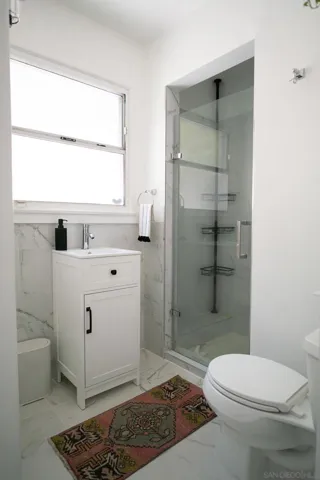 2925 Graceland Way, Glendale, California 91206
