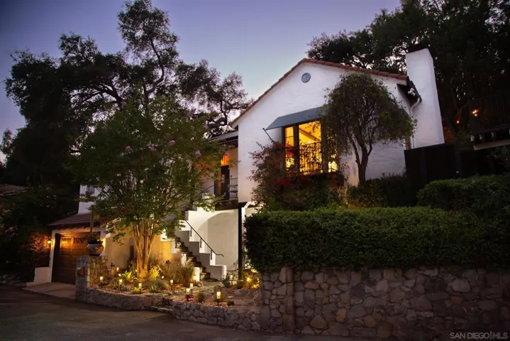 2925 Graceland Way, Glendale, California 91206