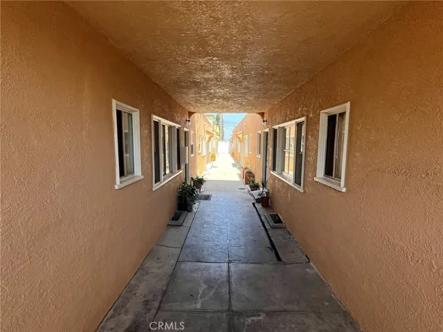 1222 E 10th Street, Long Beach, California 90813