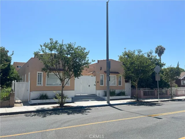 1222 E 10th Street, Long Beach, California 90813