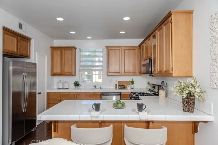 Breakfast bar