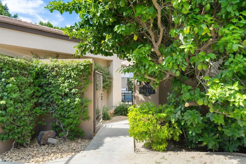 55113 Shoal Creek, La Quinta, California 92253 home-pic-6