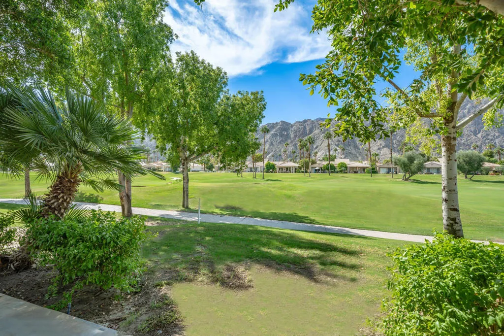 55113 Shoal Creek, La Quinta, California 92253 home-pic-36