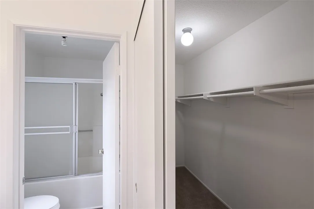 302 Monroe Court, Azusa, California 91702 home-pic-22