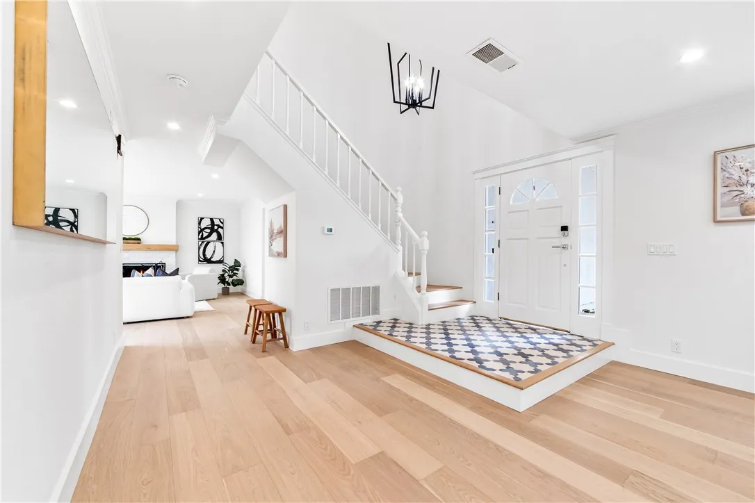 6781 Lawn Haven Drive, Huntington Beach, California 92648 home-pic-15