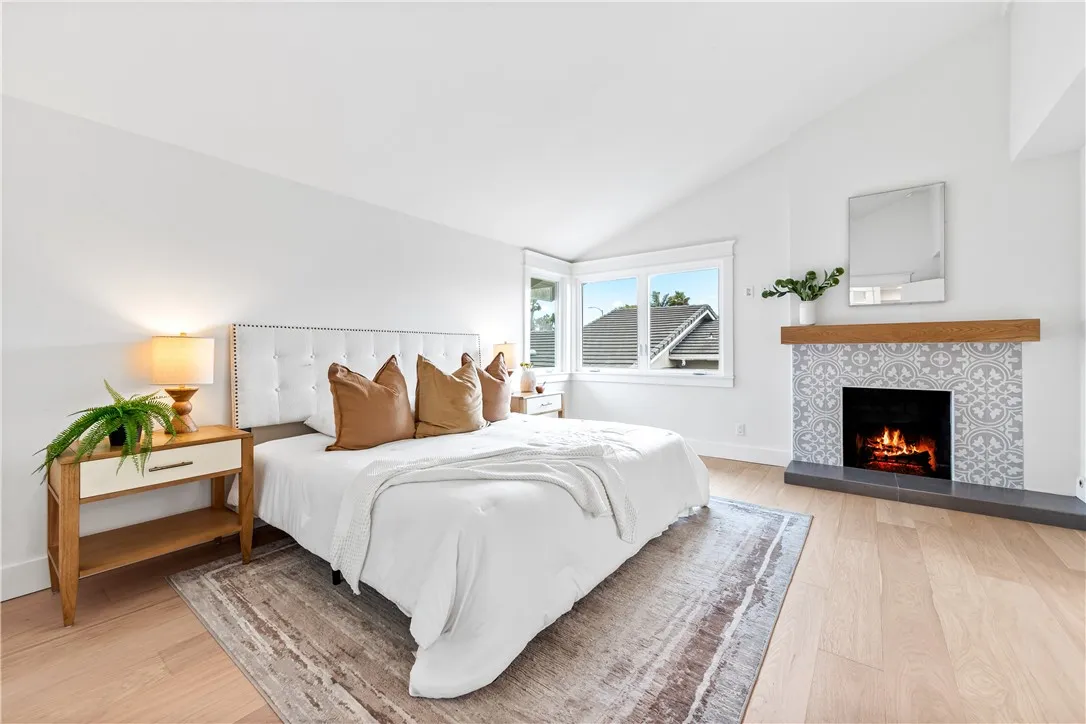 6781 Lawn Haven Drive, Huntington Beach, California 92648 home-pic-28