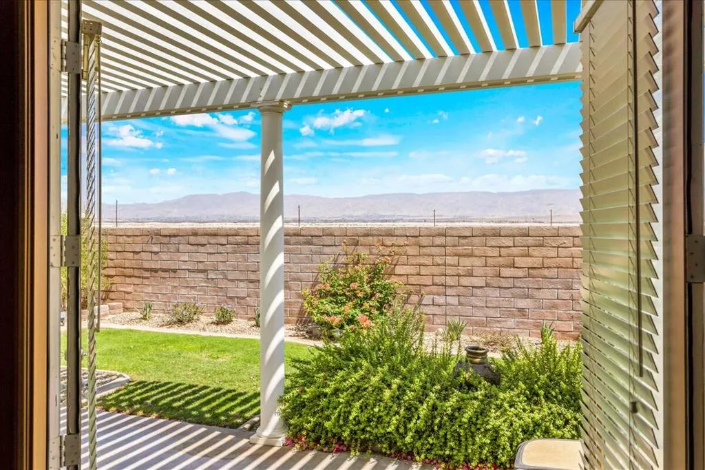 2090 Savanna Way, Palm Springs, California 92262 home-pic-20