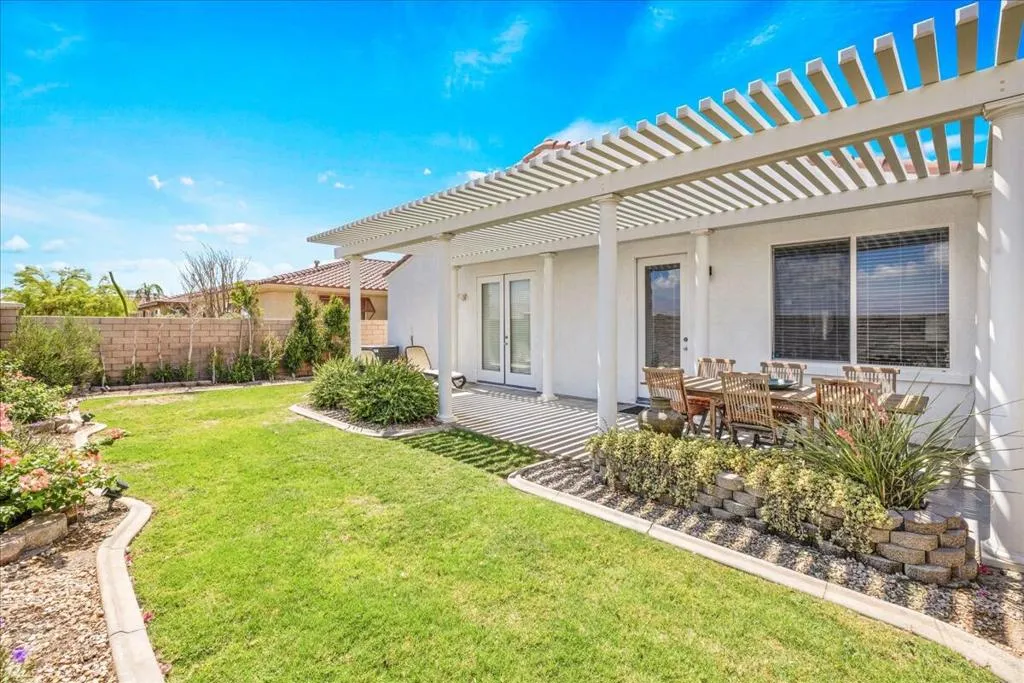 2090 Savanna Way, Palm Springs, California 92262 home-pic-25