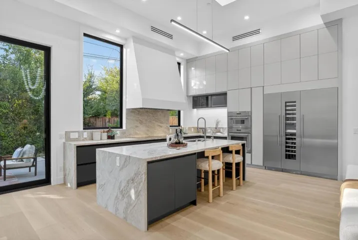 769 Allen Court, Palo Alto, California 94303
