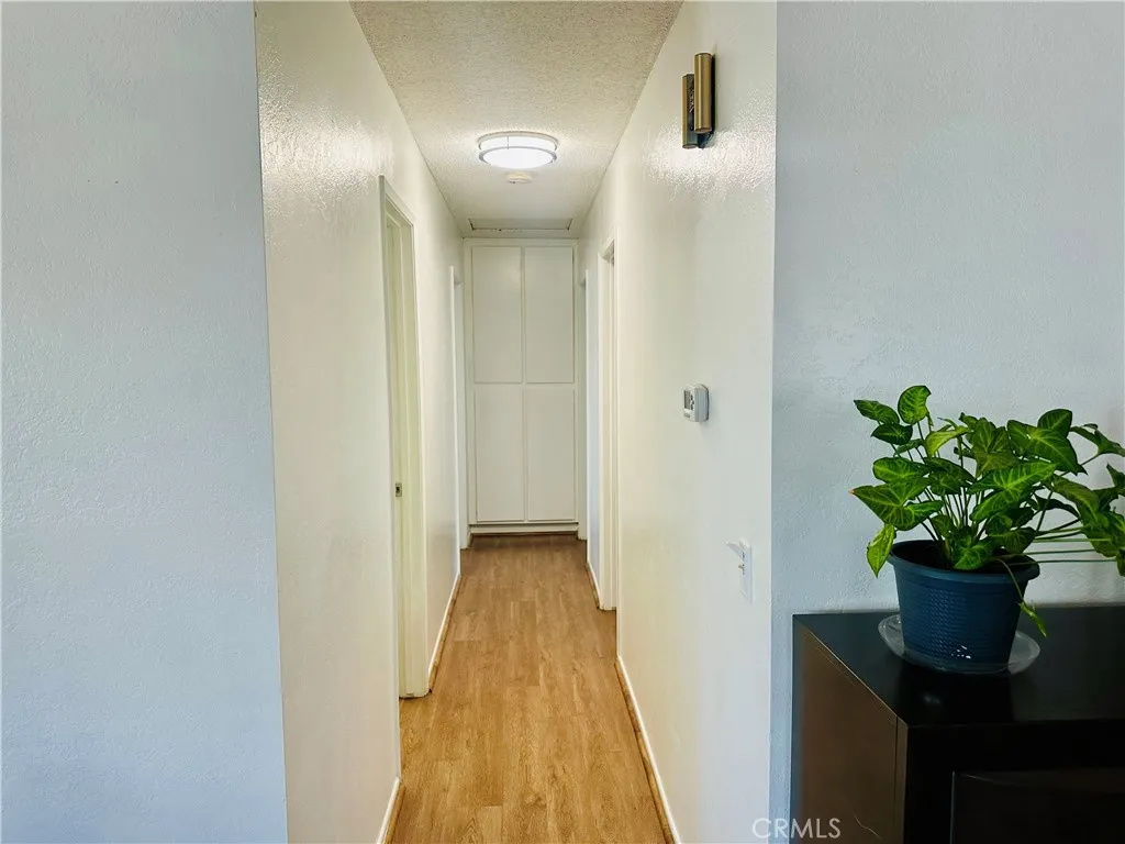 2111 Whitestone Drive, Riverside, California 92506 home-pic-11