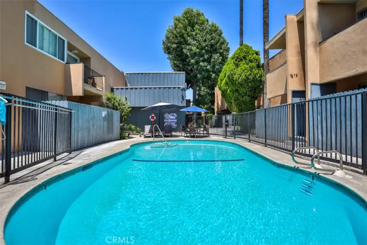 20951 Roscoe Boulevard, Canoga Park, California 91304