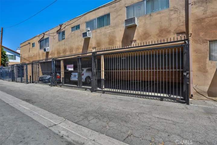 20951 Roscoe Boulevard, Canoga Park, California 91304