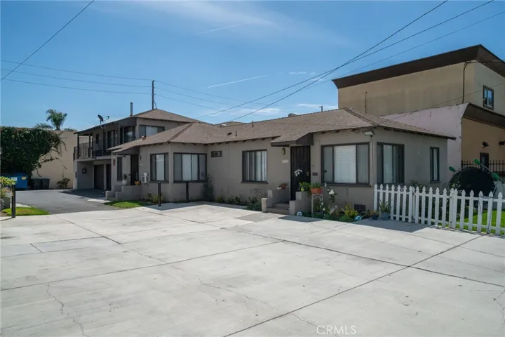 411 N Eastwood Avenue, Santa Ana, California 92701