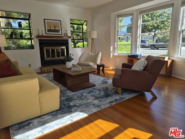 728 11th Street, Santa Monica, California 90402