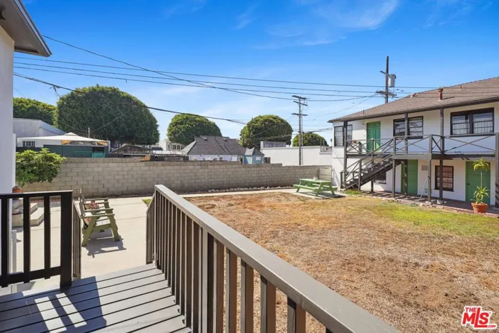 728 11th Street, Santa Monica, California 90402