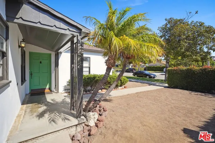 728 11th Street, Santa Monica, California 90402