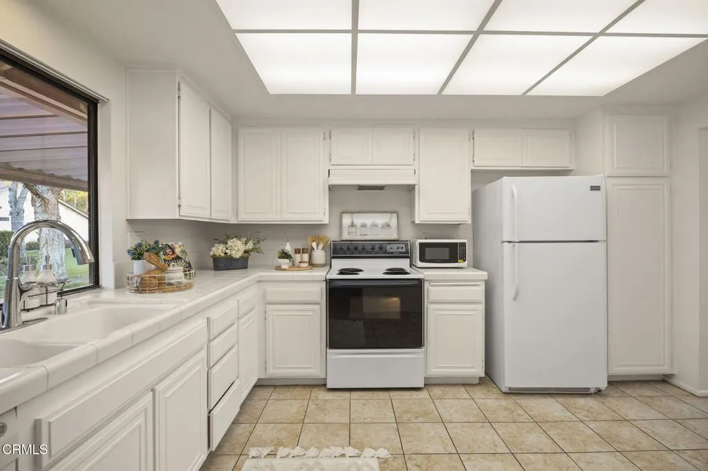 29221 Village 29, Camarillo, California 93012 home-pic-13