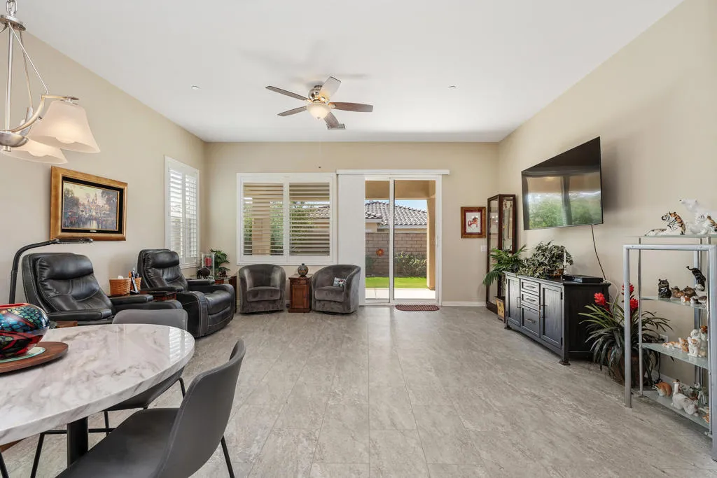 85571 Adria Drive, Indio, California 92203 home-pic-12