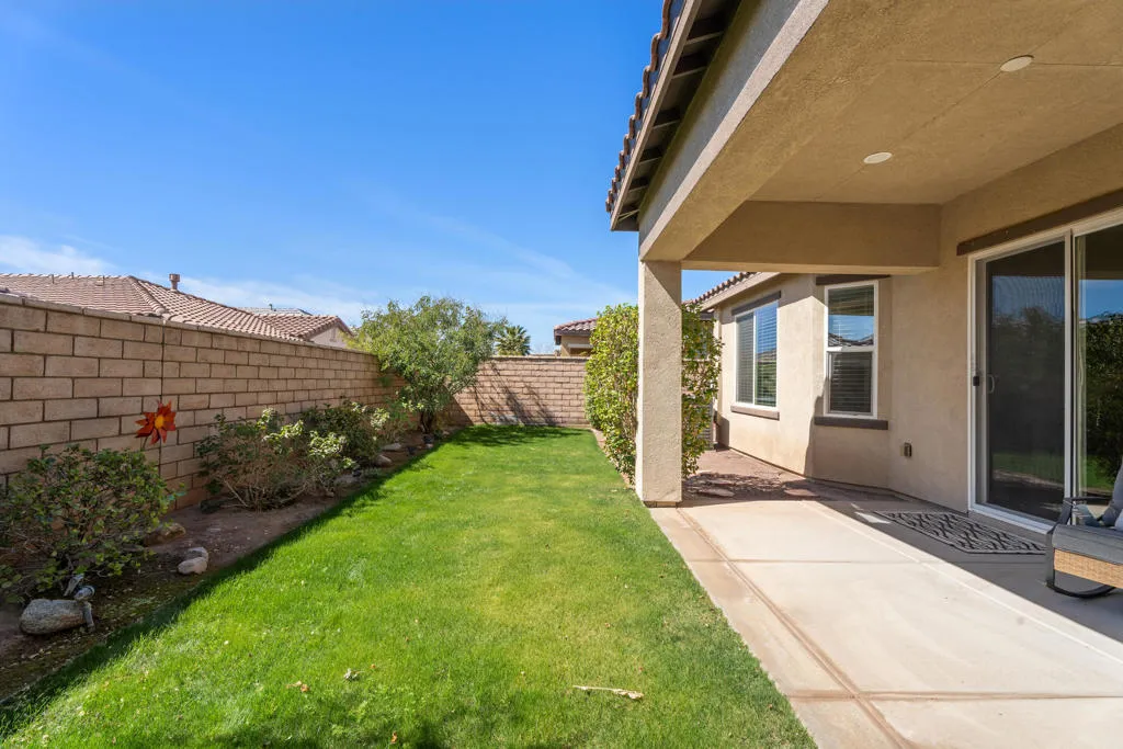 85571 Adria Drive, Indio, California 92203 home-pic-26