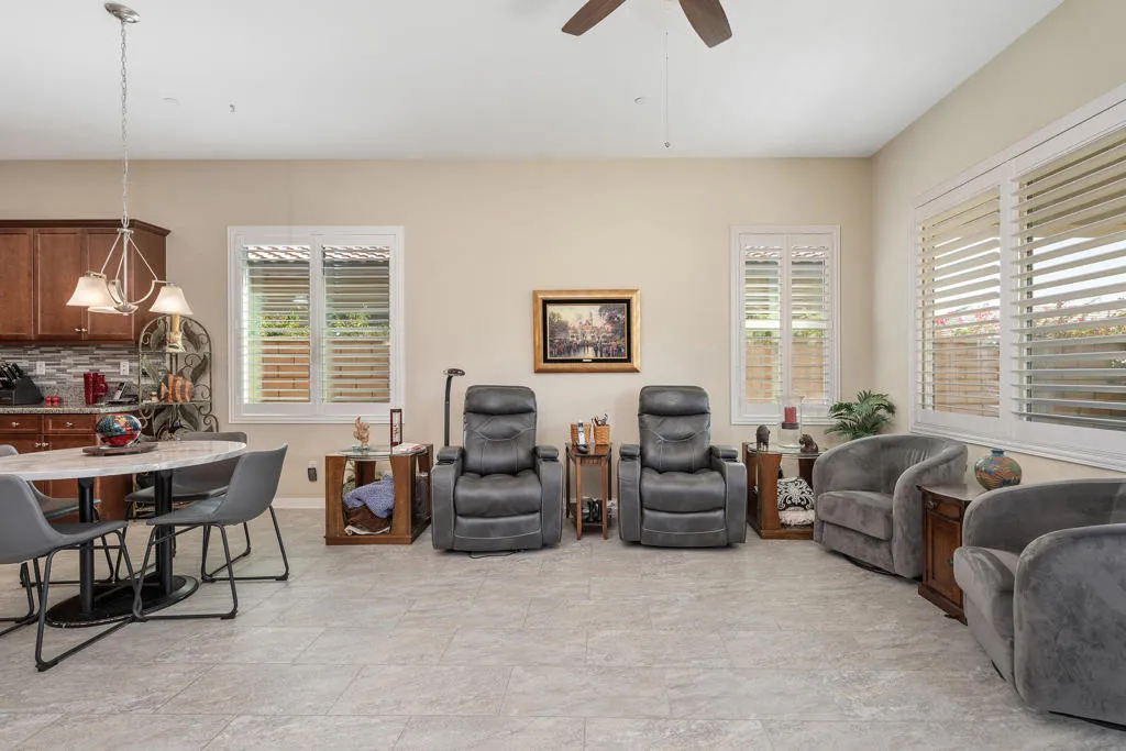85571 Adria Drive, Indio, California 92203 home-pic-11
