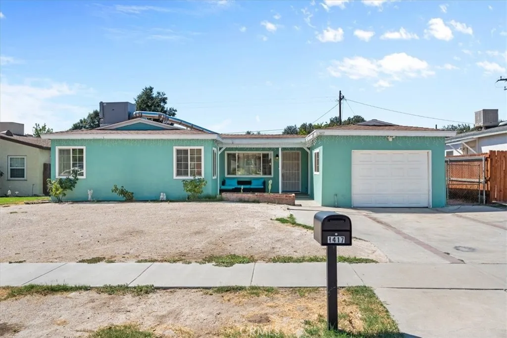 1417 W Marshall Boulevard, San Bernardino, California 92405 home-pic-4