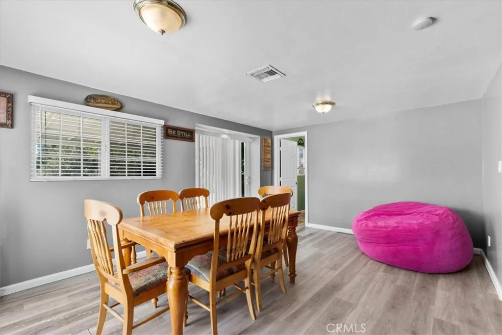 1417 W Marshall Boulevard, San Bernardino, California 92405 home-pic-17