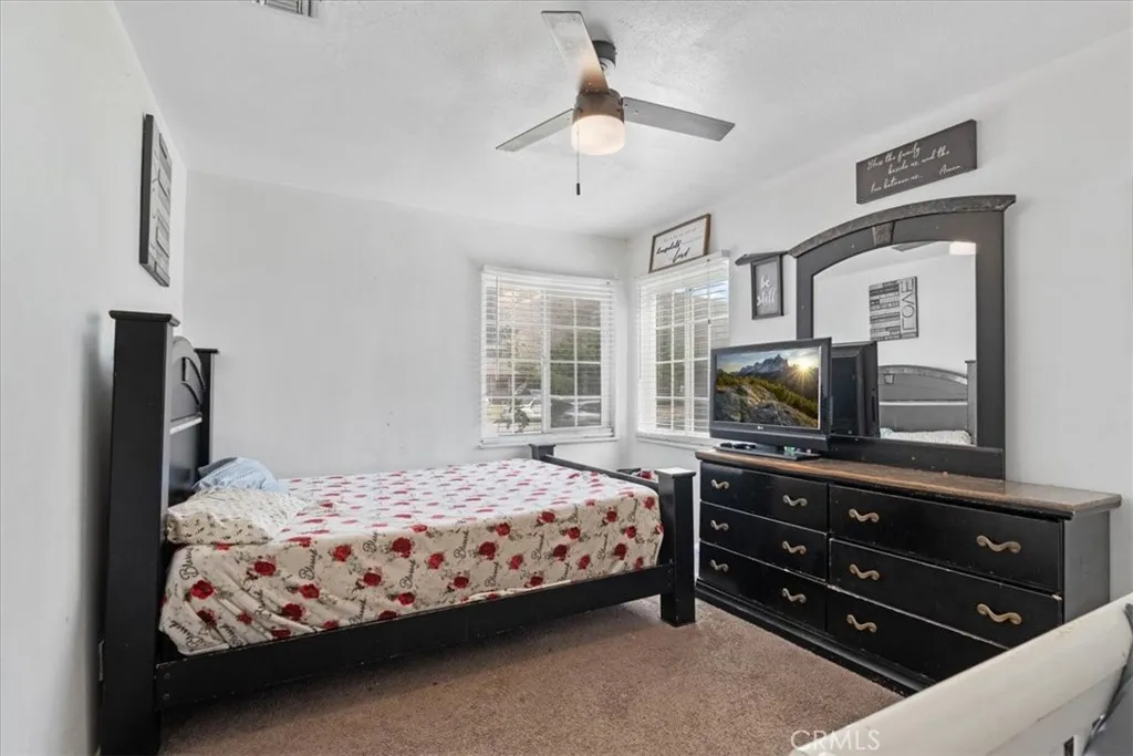 1417 W Marshall Boulevard, San Bernardino, California 92405 home-pic-21