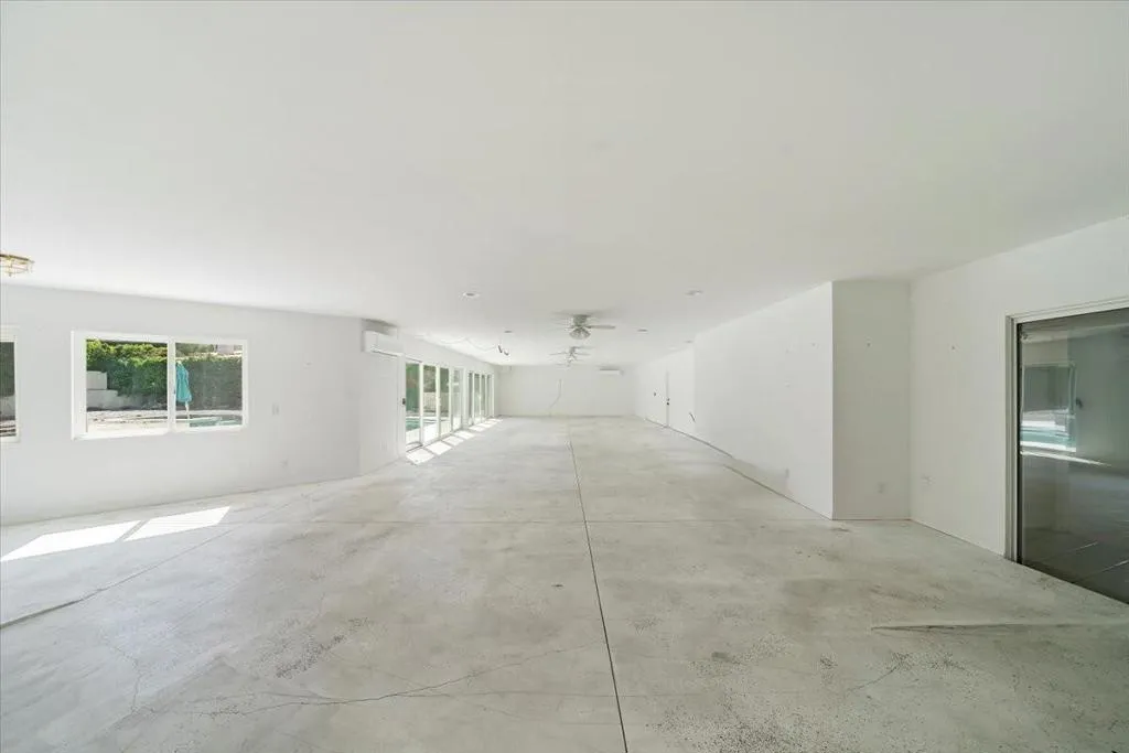 291 W Lilliana Drive, Palm Springs, California 92264 home-pic-28