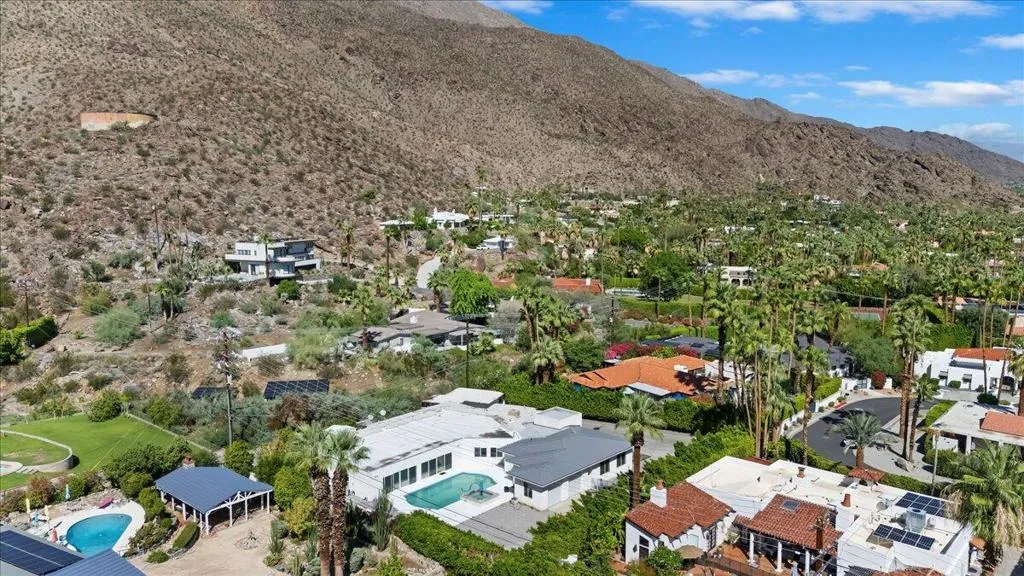 291 W Lilliana Drive, Palm Springs, California 92264 home-pic-32