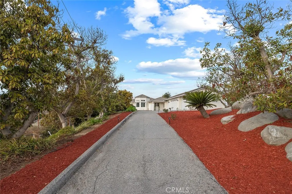 45200 Camaron Road, Temecula, California 92590 home-pic-3