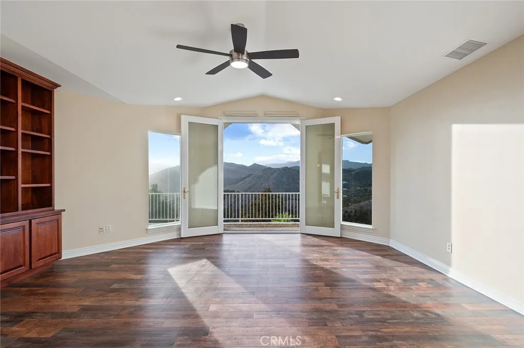 45200 Camaron Road, Temecula, California 92590 home-pic-16