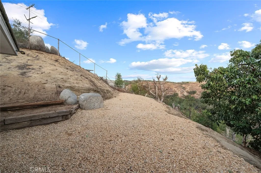 45200 Camaron Road, Temecula, California 92590 home-pic-64