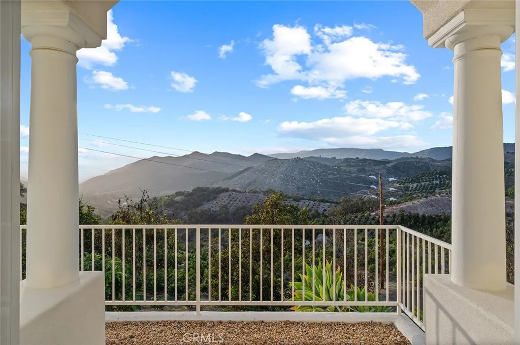 45200 Camaron Road, Temecula, California 92590 home-pic-17