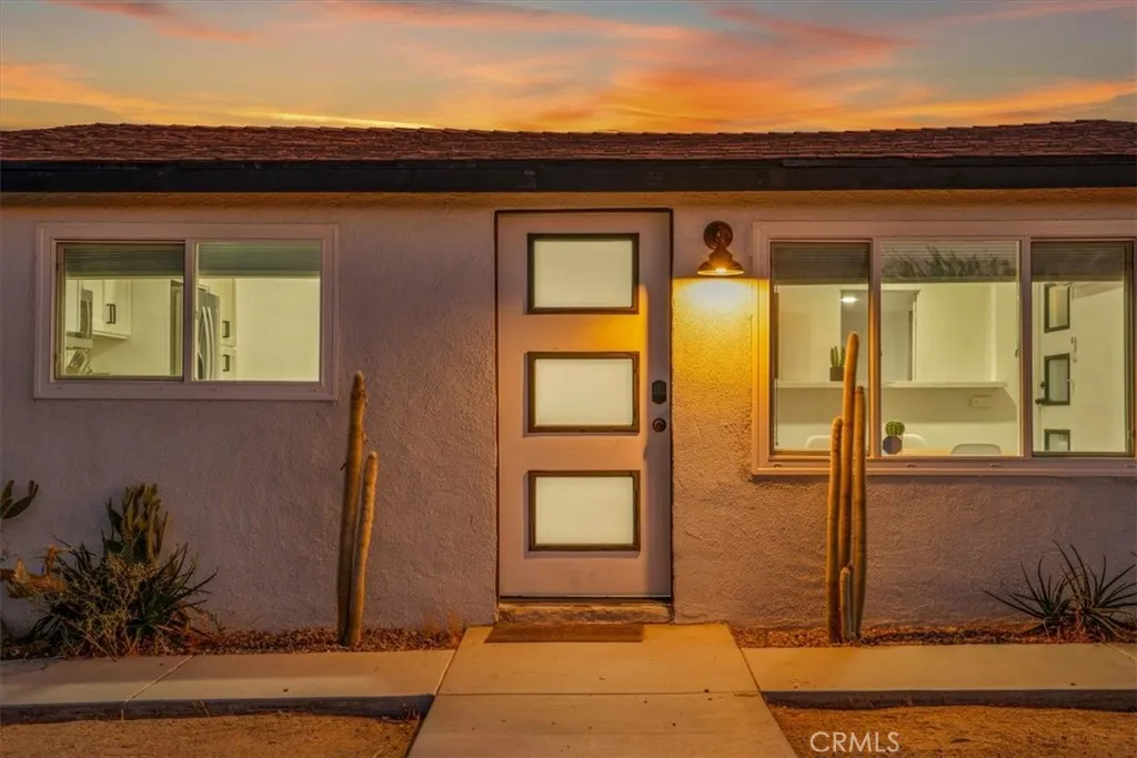 61853 Grand View Circle, Joshua Tree, California 92252 home-pic-1