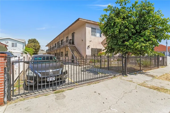 847 E 24th Street, Los Angeles, California 90011