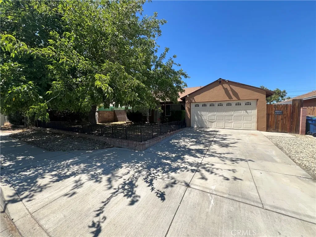 38609 32nd Street E, Palmdale, California 93550 home-pic-1