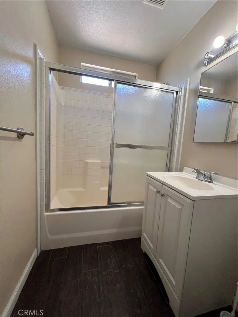 38609 32nd Street E, Palmdale, California 93550 home-pic-17