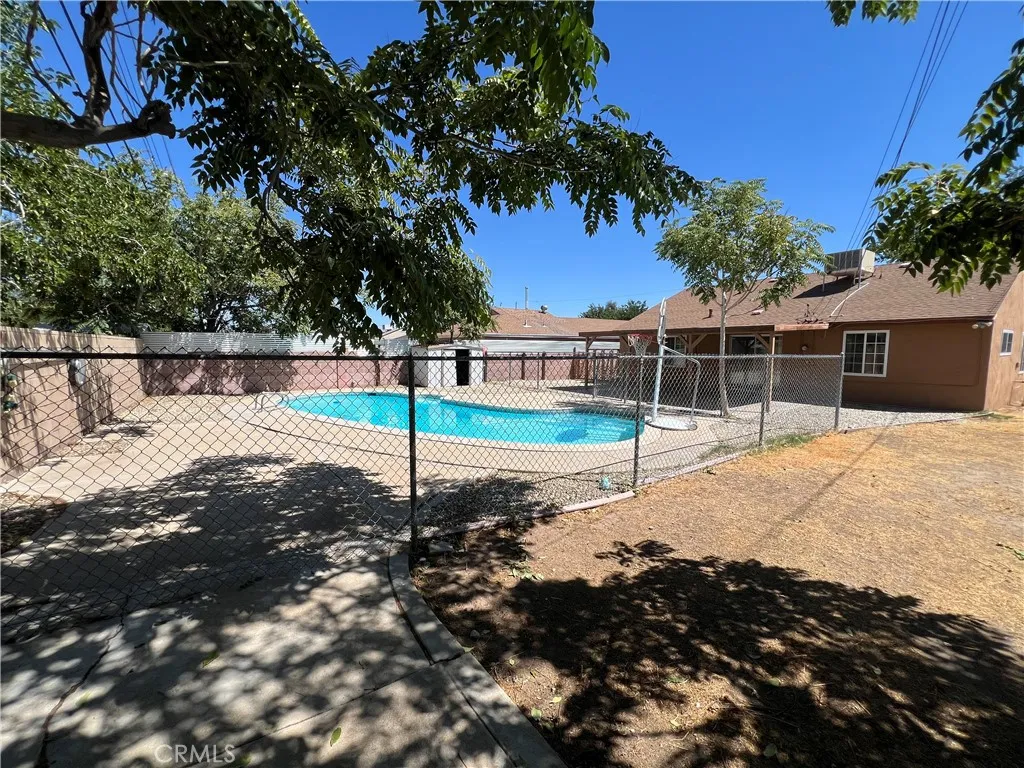 38609 32nd Street E, Palmdale, California 93550 home-pic-24
