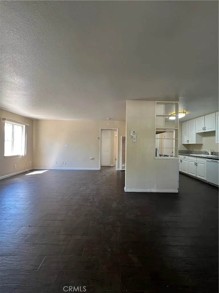 38609 32nd Street E, Palmdale, California 93550 home-pic-6
