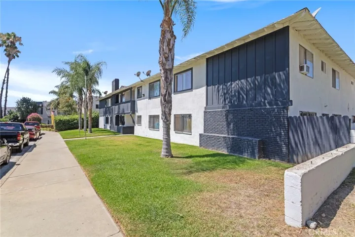 2049 Las Vegas Avenue, Pomona, California 91767