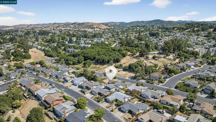 1200 Bay View Farm Rd, Pinole, California 94564