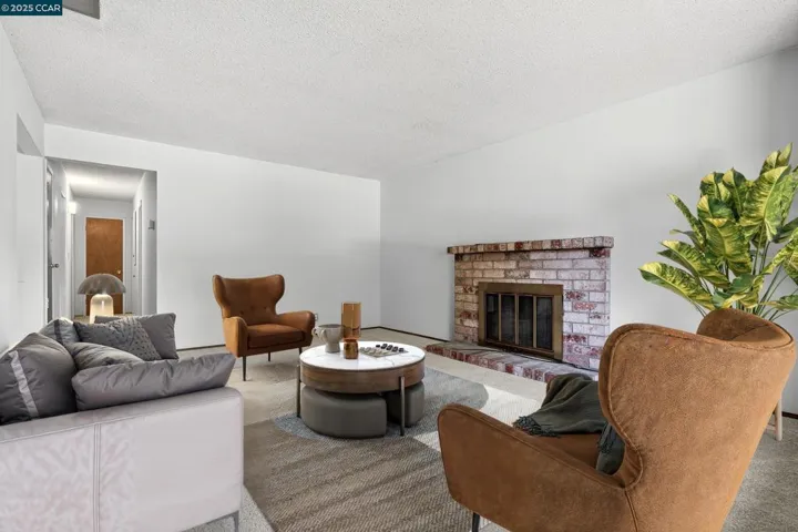1200 Bay View Farm Rd, Pinole, California 94564