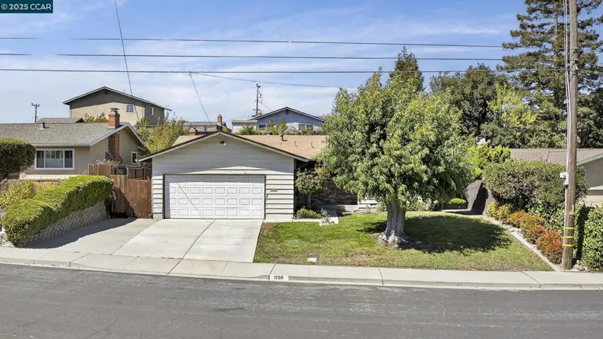 1200 Bay View Farm Rd, Pinole, California 94564