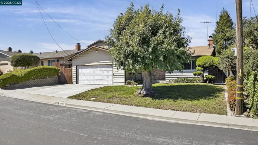 1200 Bay View Farm Rd, Pinole, California 94564