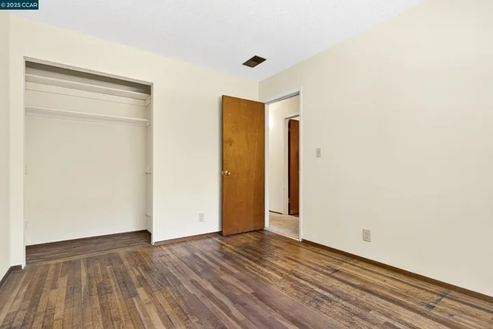 1200 Bay View Farm Rd, Pinole, California 94564