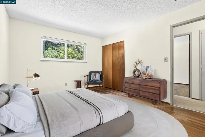 1200 Bay View Farm Rd, Pinole, California 94564