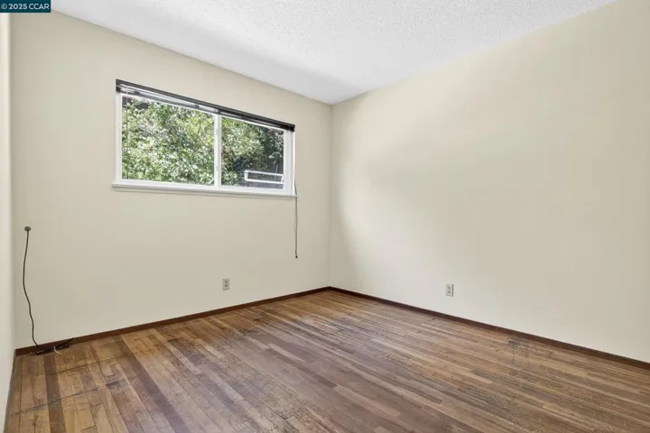 1200 Bay View Farm Rd, Pinole, California 94564