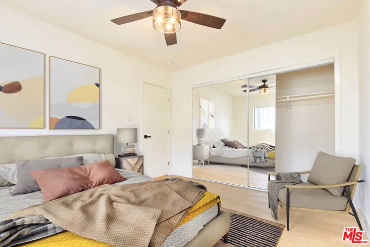 204 N Manhattan Place, Los Angeles, California 90004