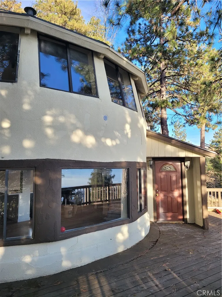 31612 City Creek Road, Running Springs, California 92382 home-pic-2