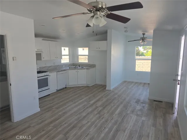 13096 Blackbird 164, Garden Grove, California 92843
